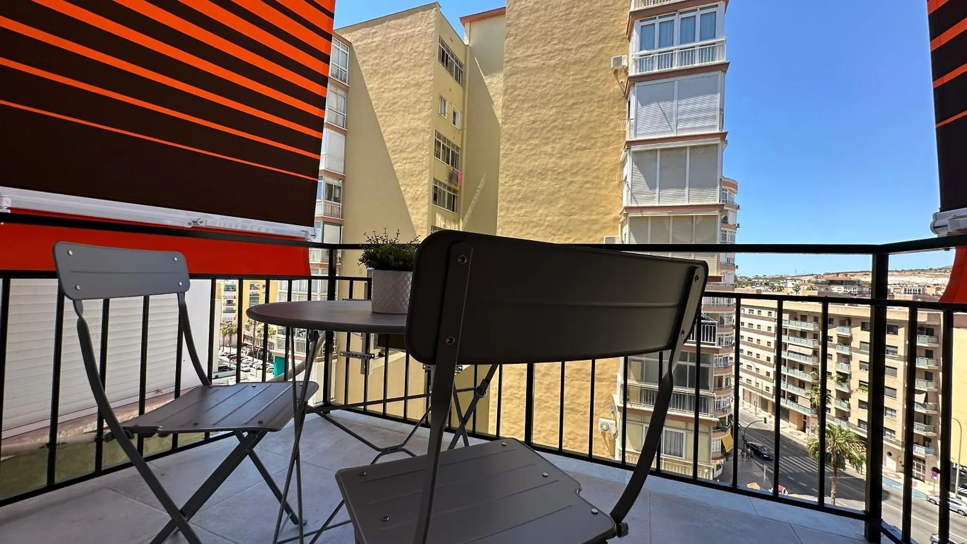 Vis8-Nuevo, Centro A 5 Minutos, Playa A 850 Metros, Wifi, Terraza Apartment Torremolinos 0*,  Spain